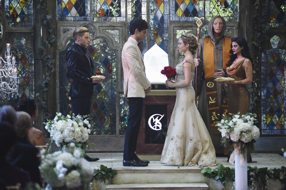 Shadowhunters at Wondercon: Alec’s Wedding Teaser!