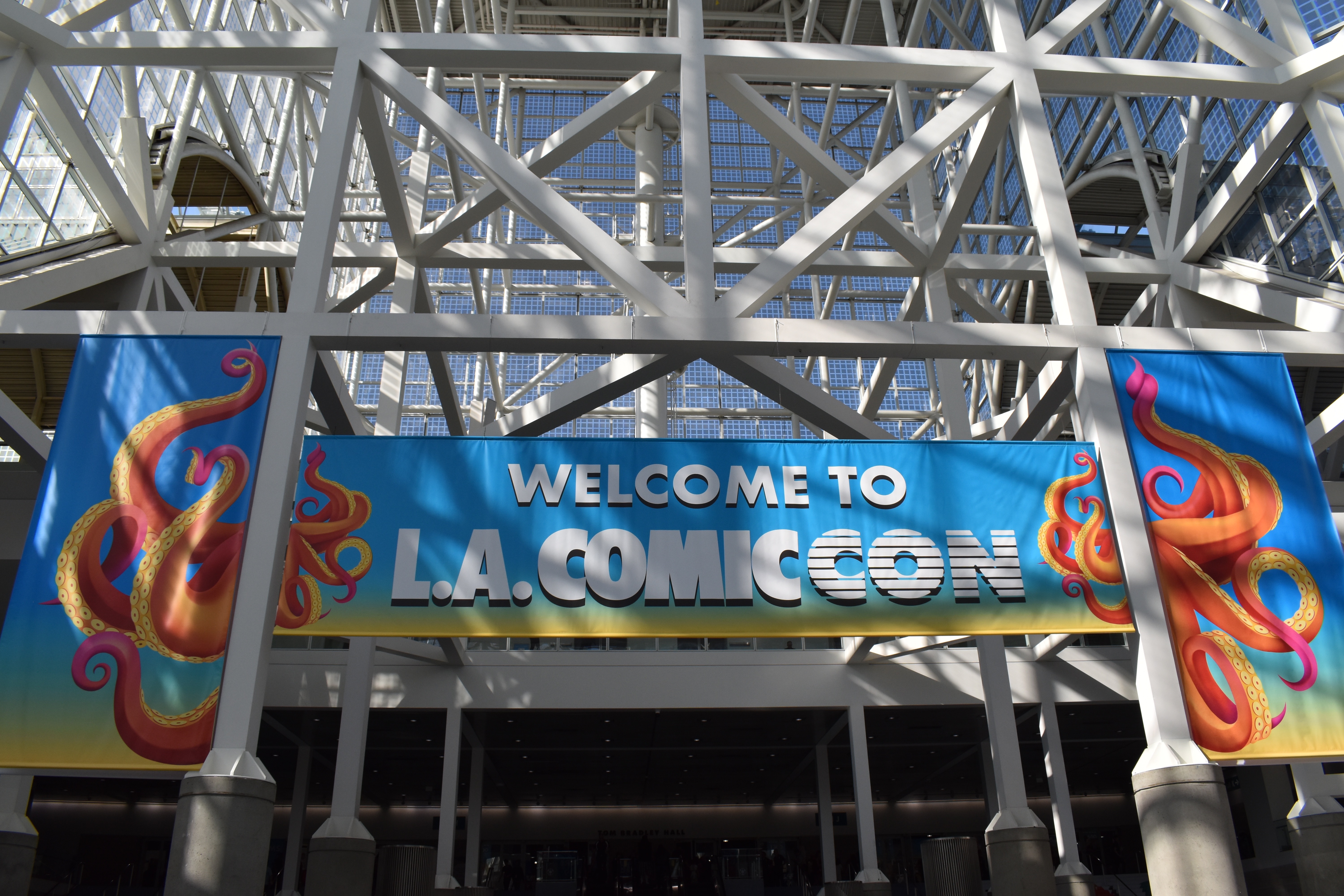 L.A Comic-Con : Review and Comparison